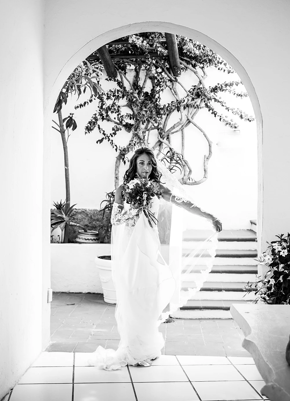 Sposa fotografata da Miriam Ziino alle Isole Eolie